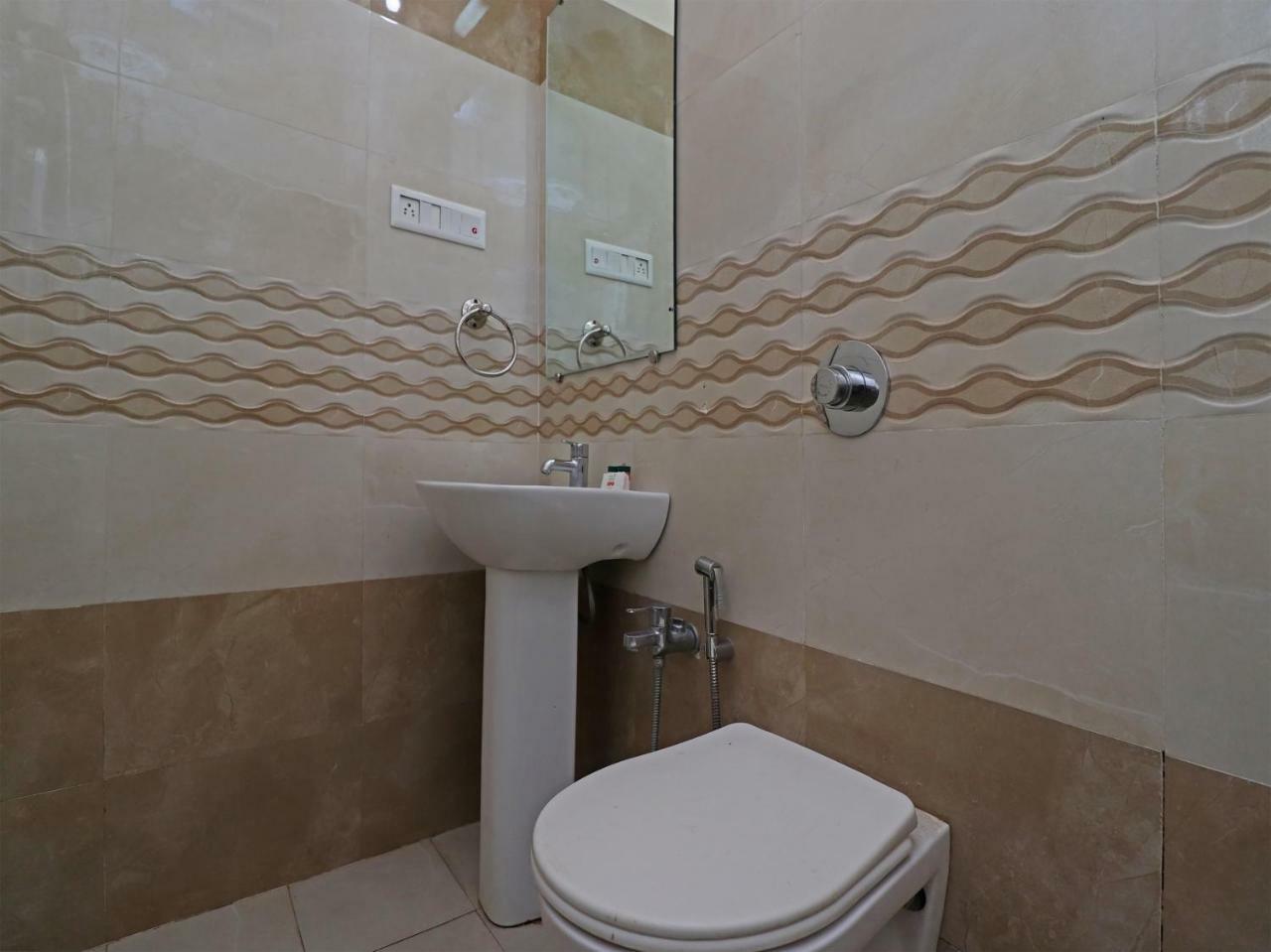 Hotel Oyo 29012 Gayatri Palace Durg Zewnętrze zdjęcie