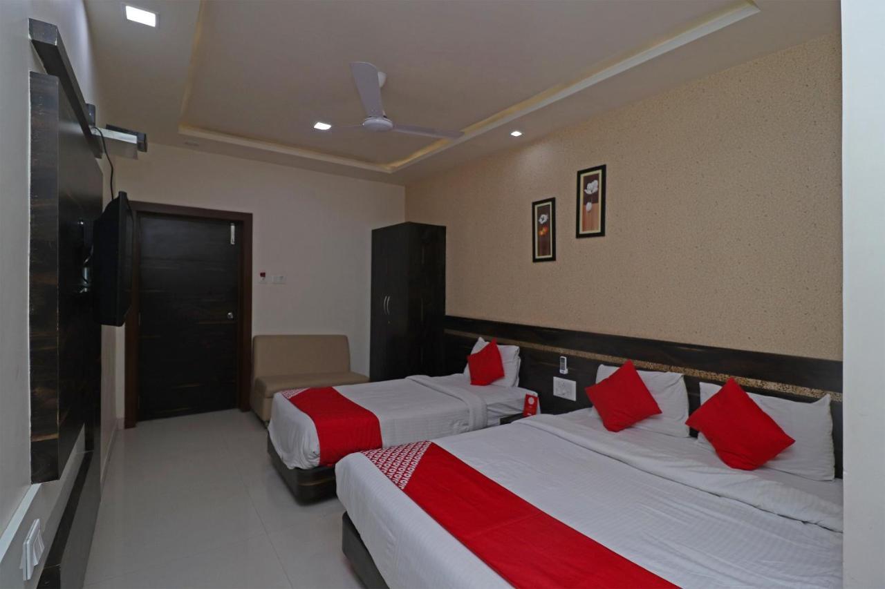 Hotel Oyo 29012 Gayatri Palace Durg Zewnętrze zdjęcie